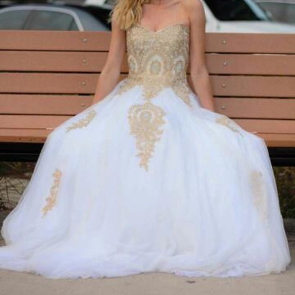 Prom dress